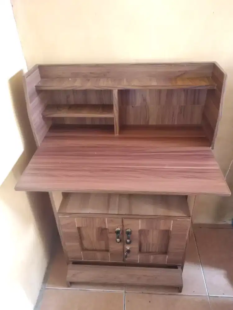 Meja belajar meja belajar