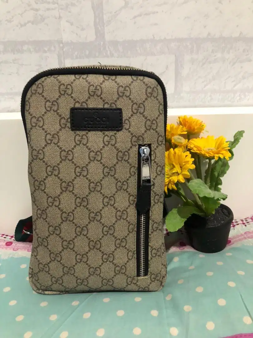 Tas Pria slempang Keren