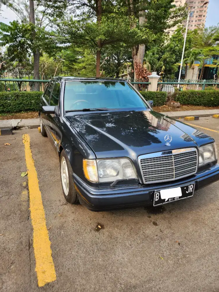 Mercedes Benz E320 Sportline di Indonesia OLX Murah Dengan Harga