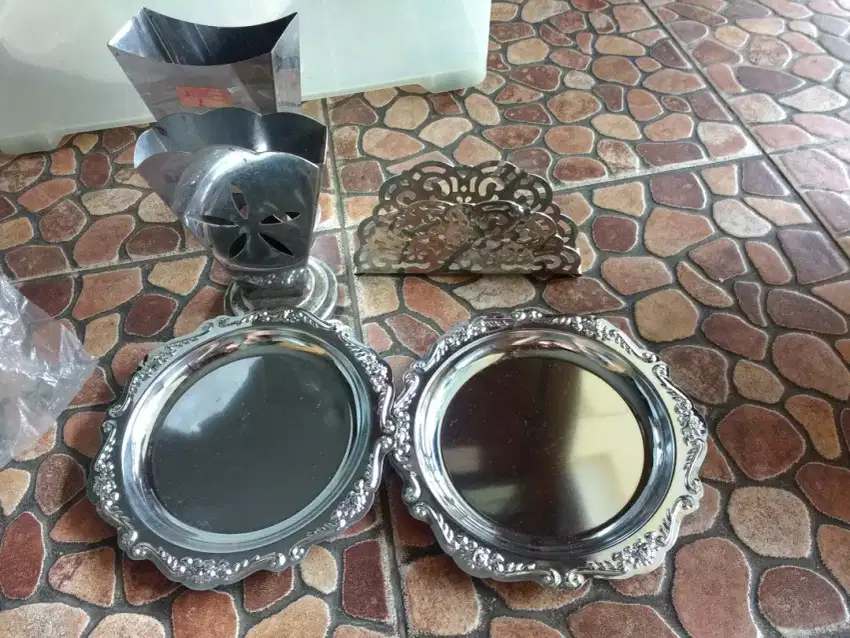 Tempat Tissue  & Piring  Steinliss still