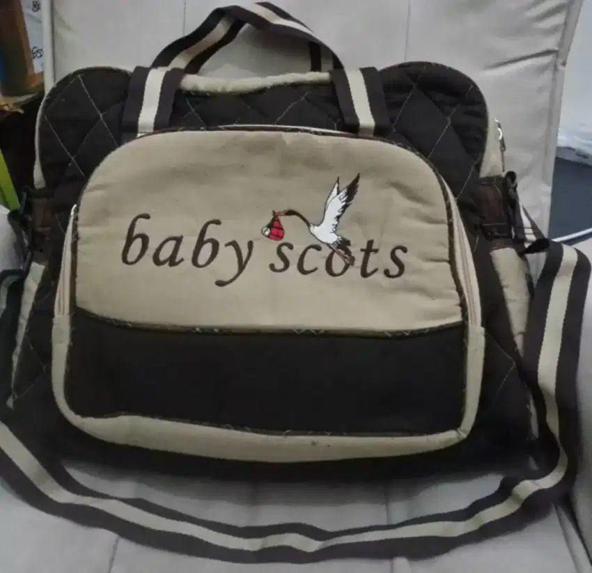 Tas perlengkapan bayi Baby Scots