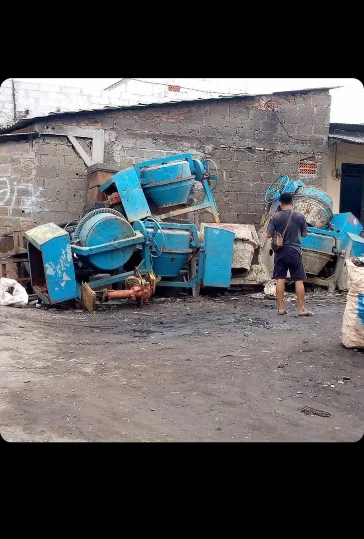 Menerima beton molen cor bekas proyek