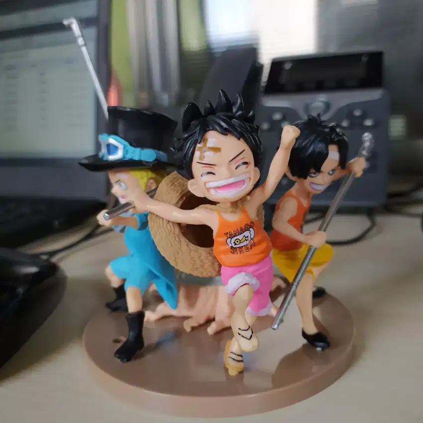 Action figure one piece