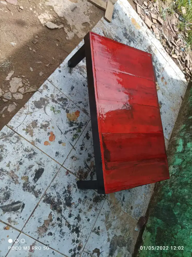 Meja lesehan meja cafe