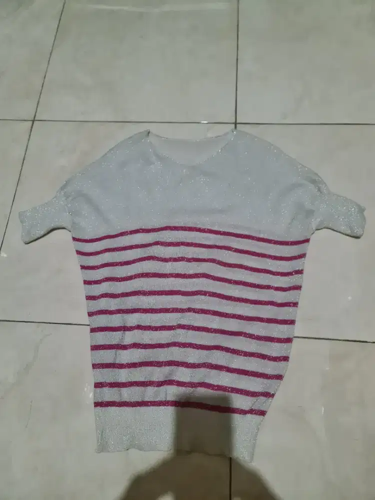 Baju keren murah, lingkar dada +/- 100cm
