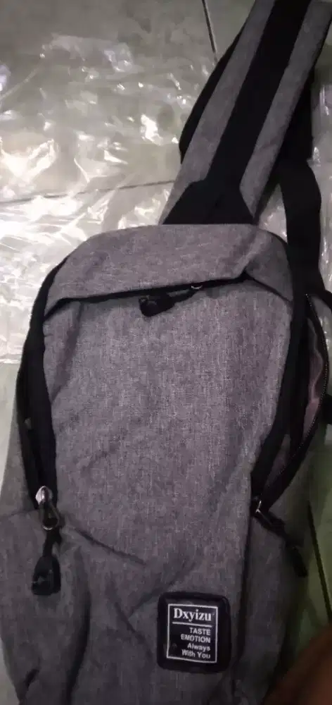 Tas Dxyizu samping pria wanita
