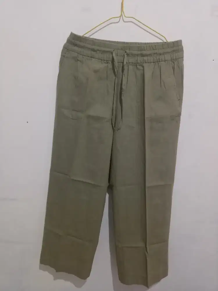 Celana H&M baru belum pernah dipake
