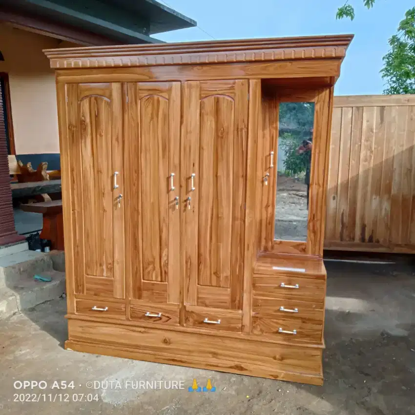 Promo murah lemari jati pintu 4 model meja rias