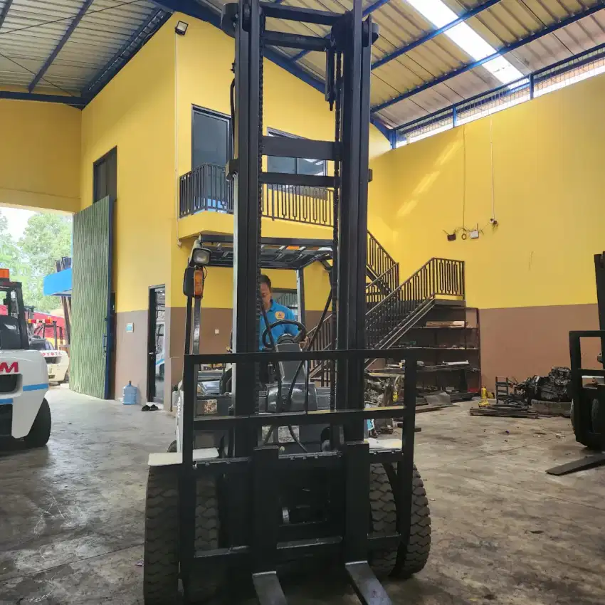 FORKLIFT 3 TON BAN DOUBLE 5 METER MANUAL TCM INOMA TAHUN 2015