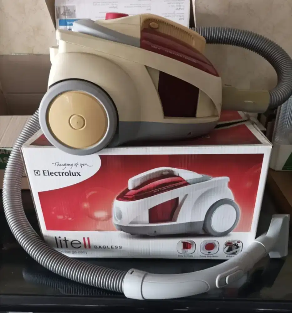 Vacuum Cleaner Electrolux Lite II