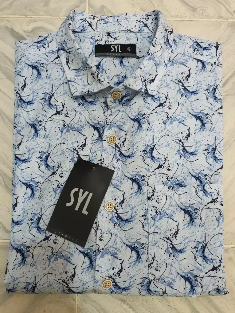 Kemeja cowok merek SYL size M slimfit