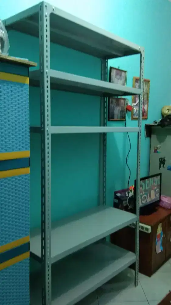 Rak besi siku mantap