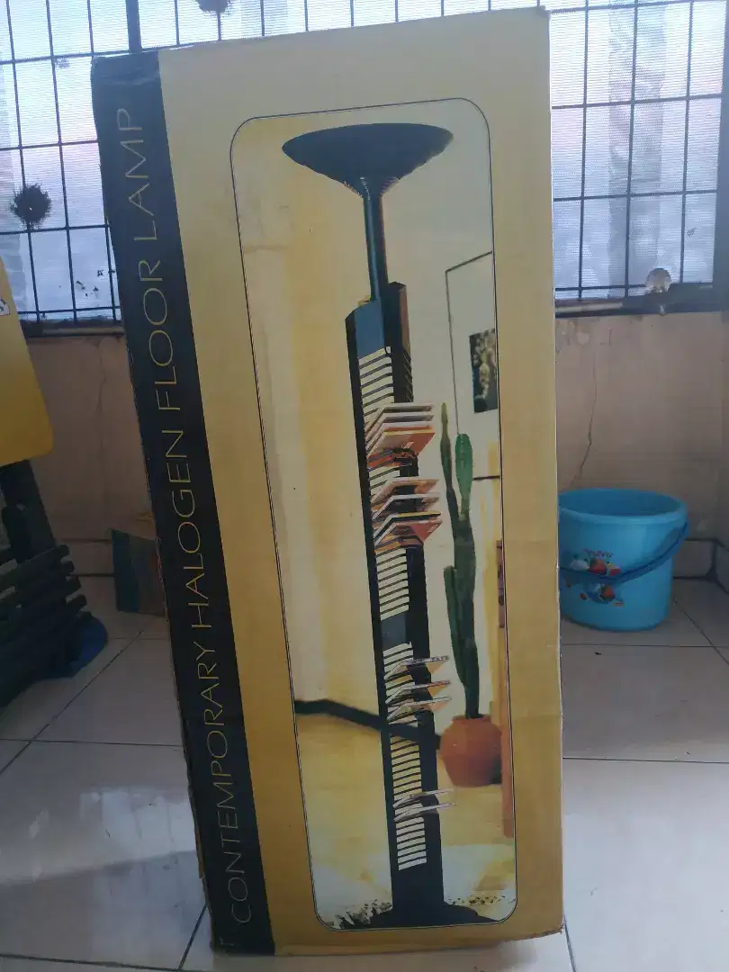 Lampu sudut halogen ada tmp CD.