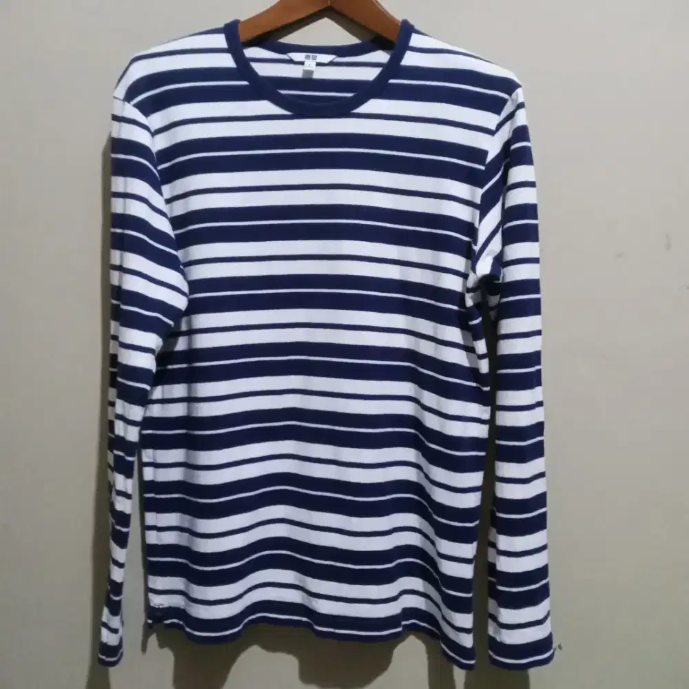 Harga sweater uniqlo outlet original