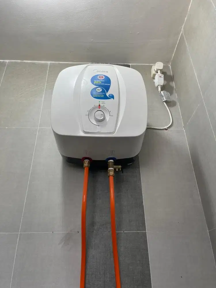 Pasang Water Heater Midea Listrik 30 L