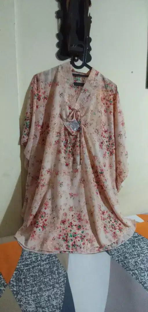 Atasan wanita Shabby model Batwing ukuran Jumbo. Nominus Like New Vvgc
