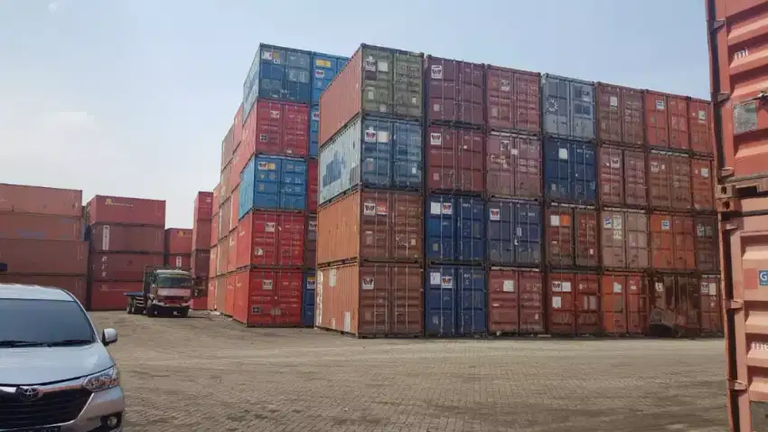 Container Dry 20 feet As Is