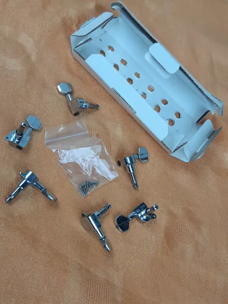 Original Fender guitar keys kondisi Baru