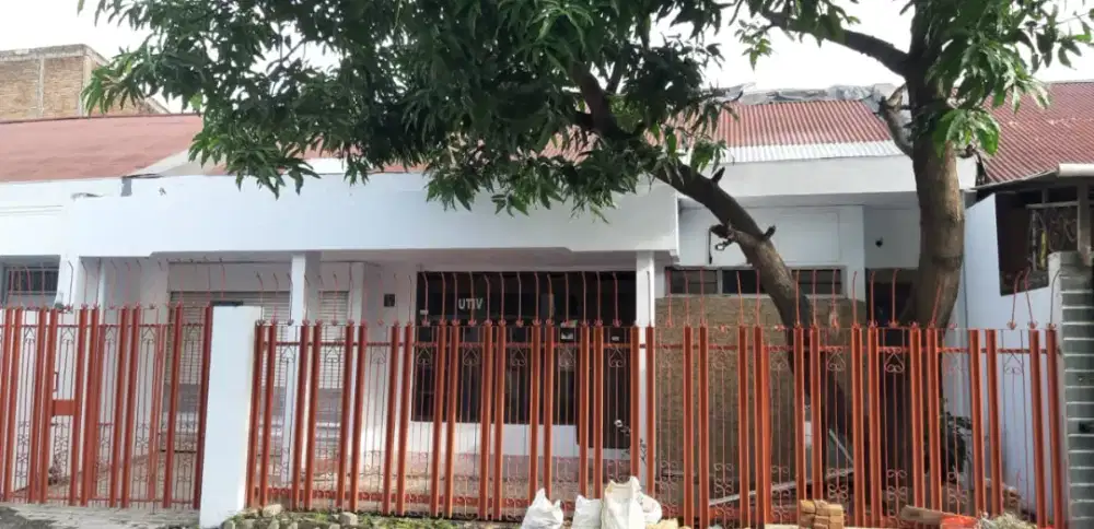 Dijual Rumah classic cocok untuk cafe jalan Monginsidi baru
