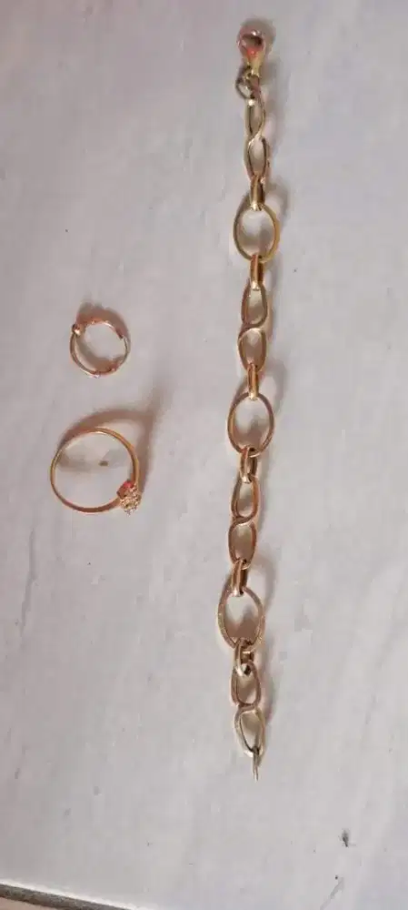 Menerima jual emas rusak