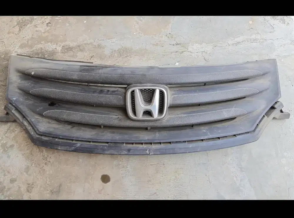 Grill dan Trunk List (lis bagasi) freed SD 2011