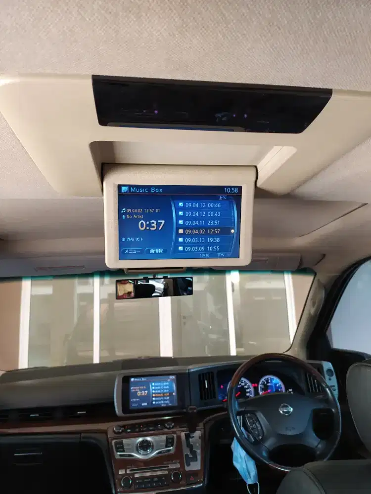 LCD Tv Nissan Elgrand