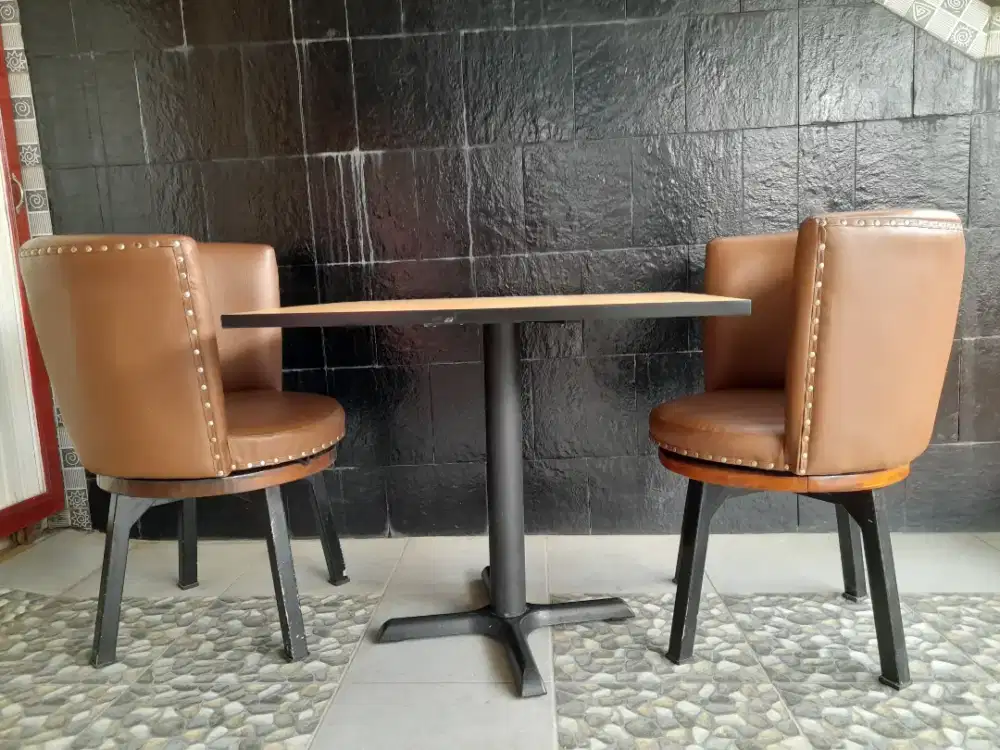 Meja Kursi Serba Guna