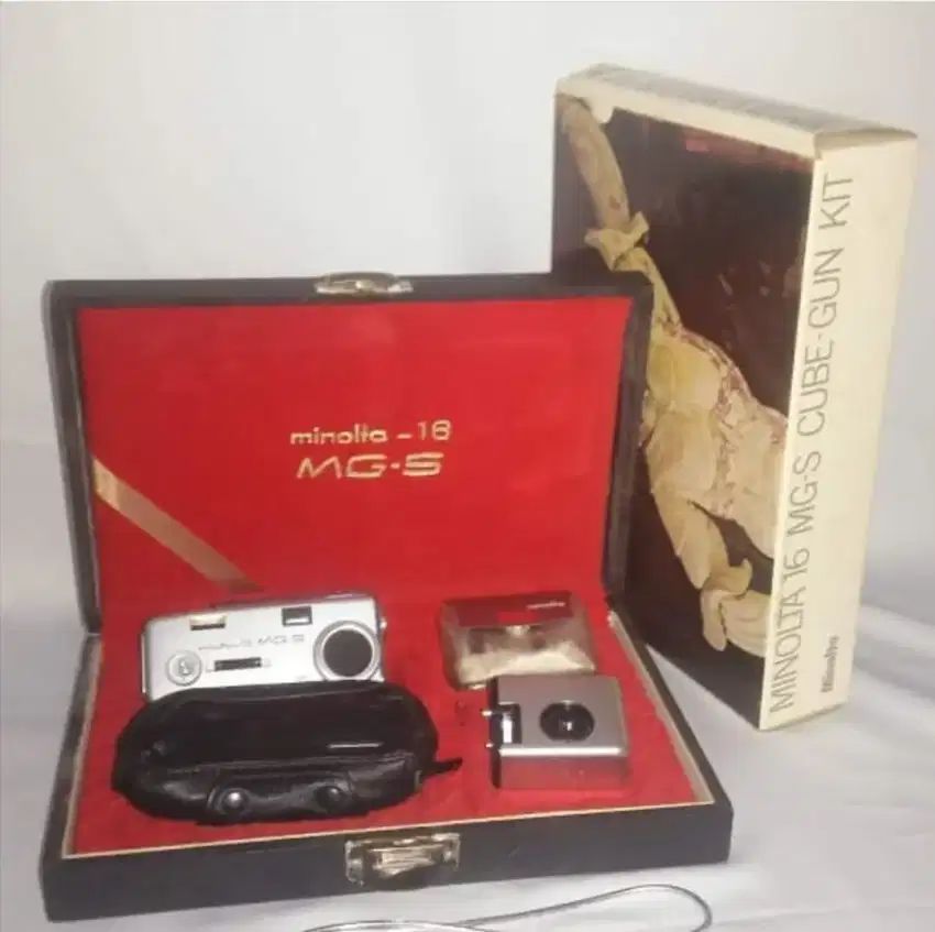 Kamera Minolta 16 MG-S cube gun kit