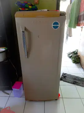 Kulkas Toshiba Glacio Dan Polytron Original Murah
