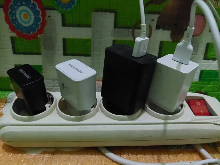 Kepala Charger ORI bekas Copotan HP
