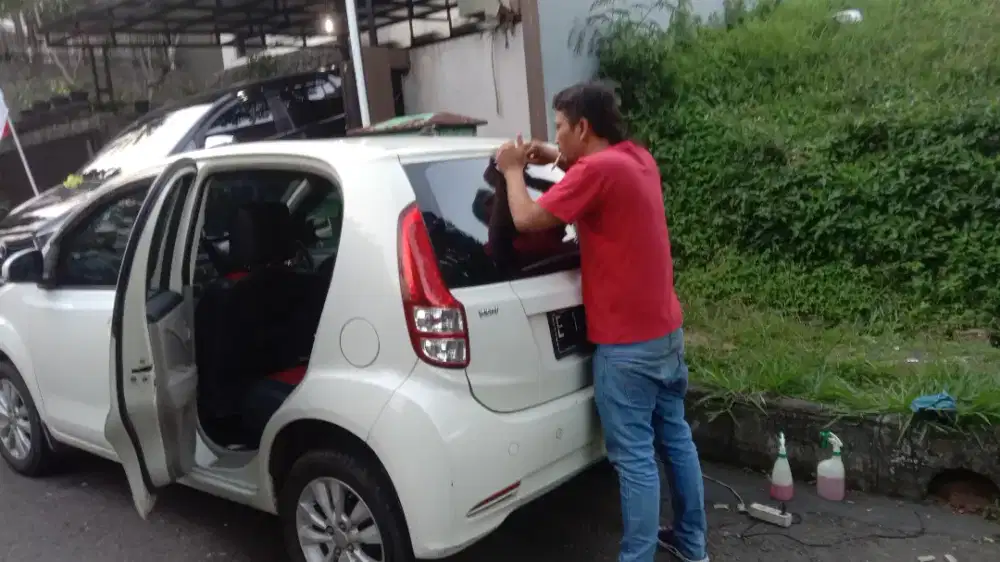 Pasang kaca film murah panggilan