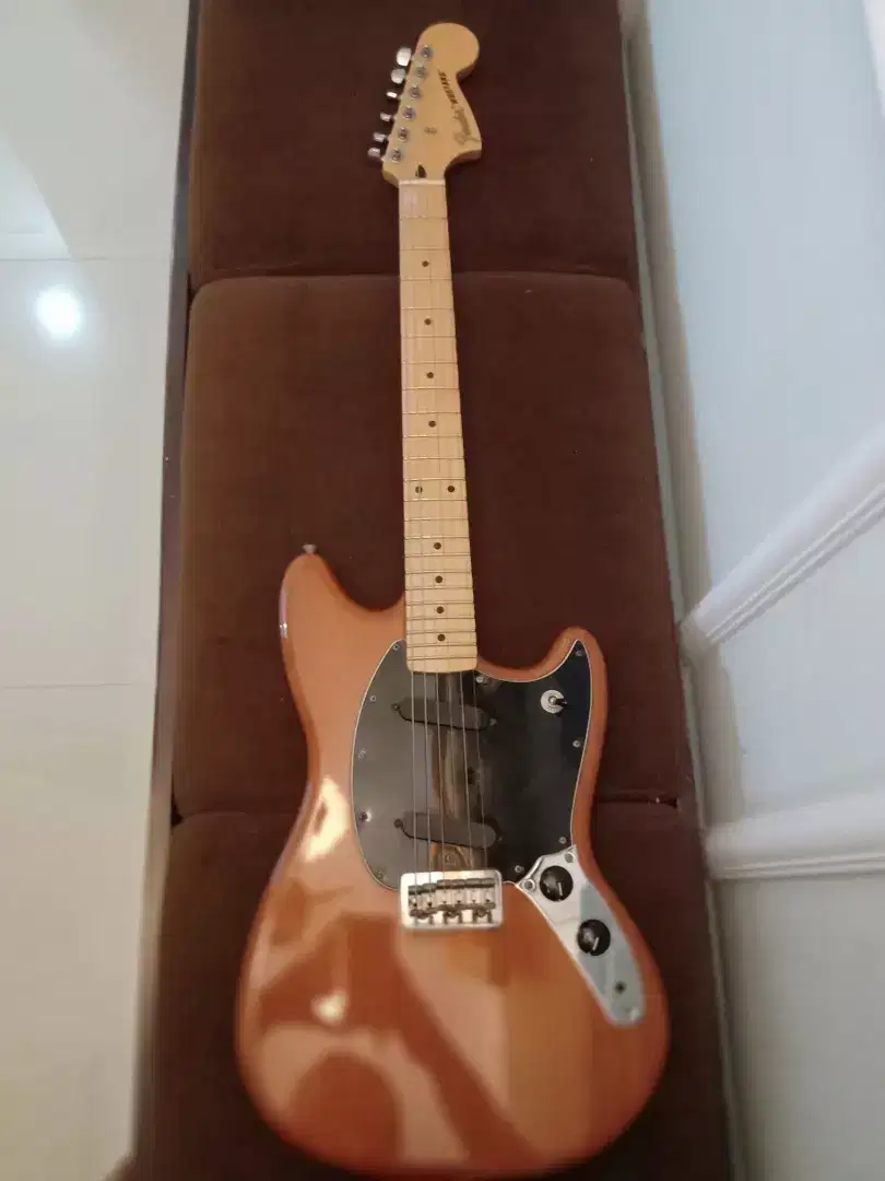 Gitar listrik Fender Mustang Made in Mexico kondisi good