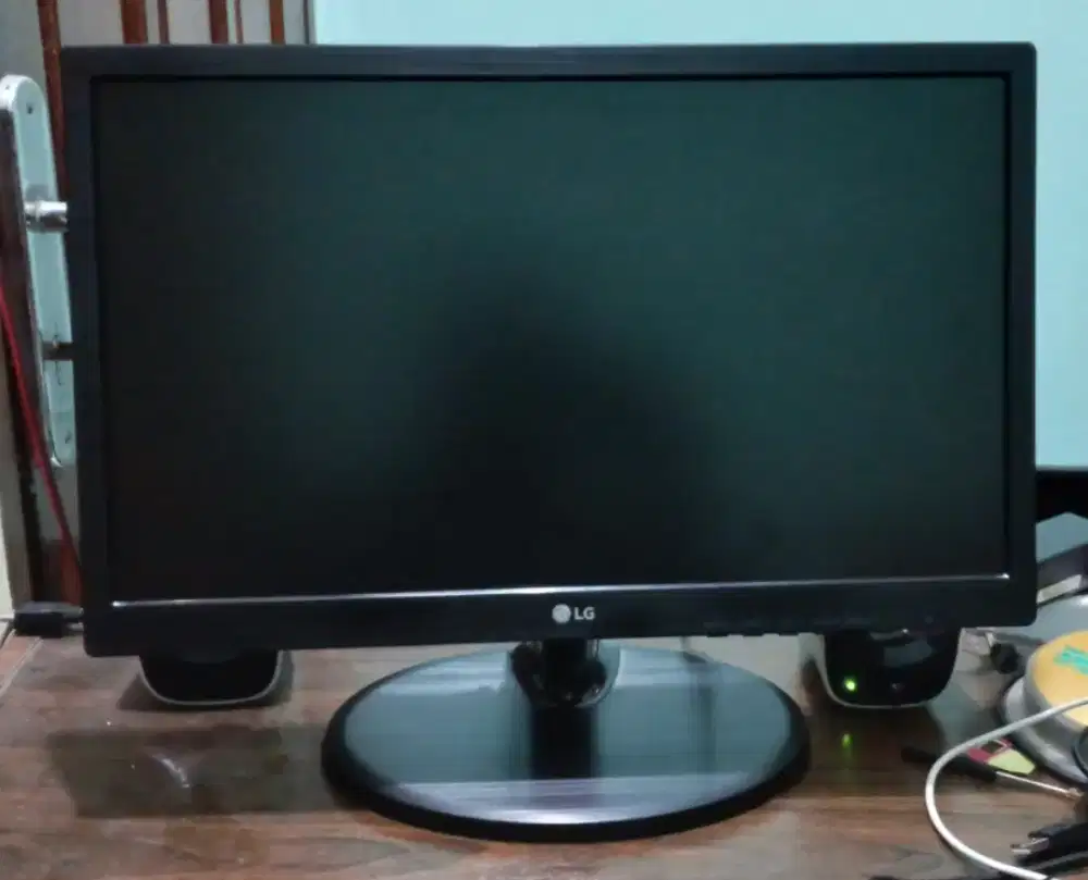 Monitor LED LG 19 Inch 19M38A-B Mulus Normal 100% No Minus - Komputer ...