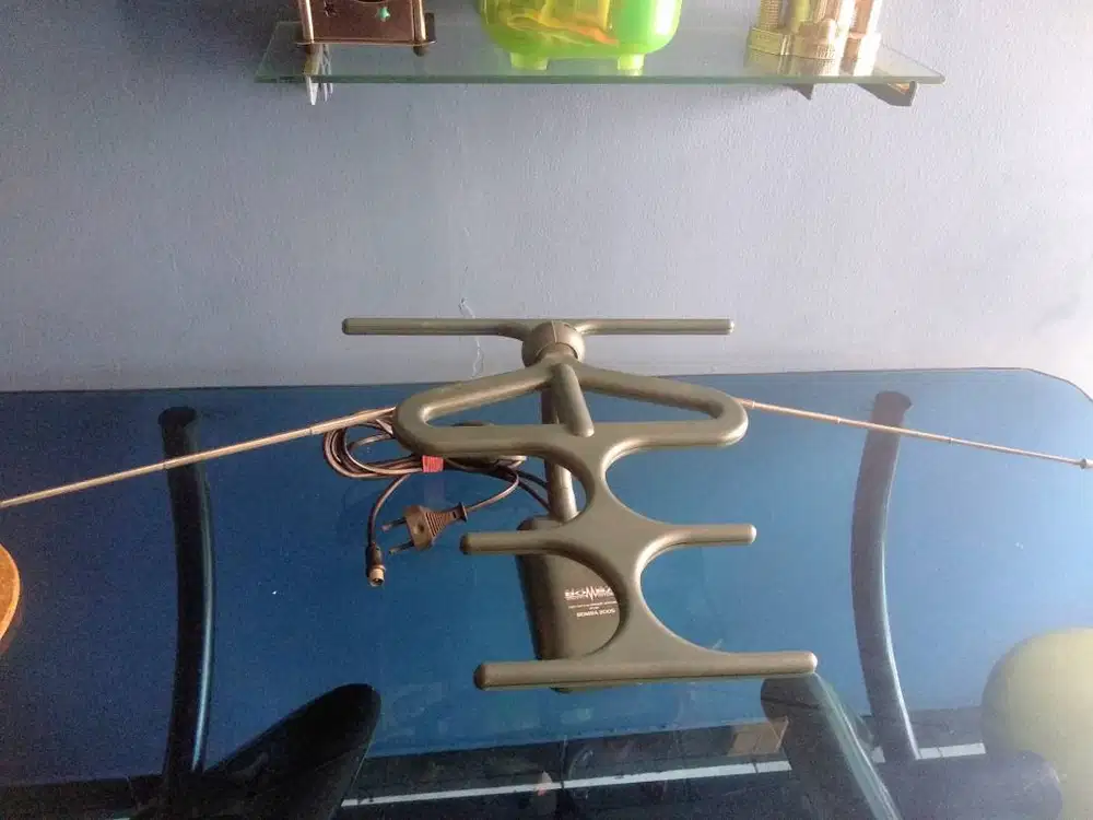 OBRAL Antena indoor digital merk bomba