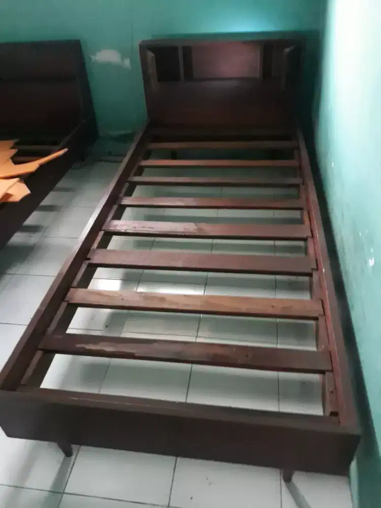 Tempat Tidur Jati Lawas