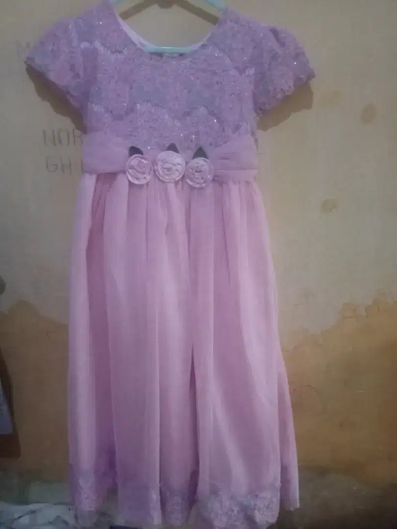 Baju pesta anak pink