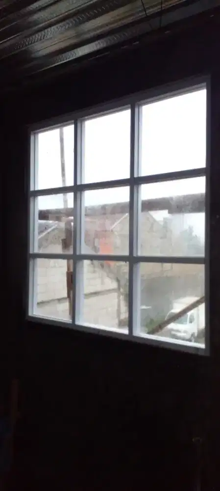 Kusen pintu dan jendela aluminium