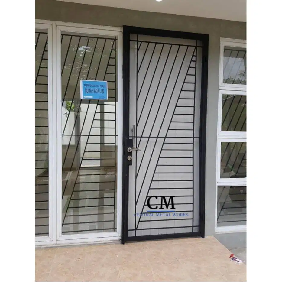 TRALIS TERALIS MINIMALIS PINTU BESI PLUS KAWAT NYAMUK ANTI KARAT