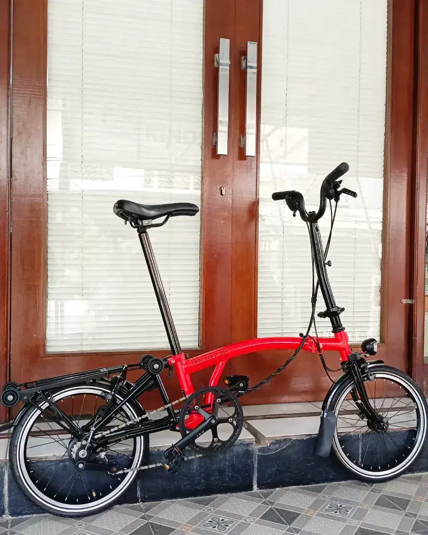 Brompton red hot sale rocket titanium