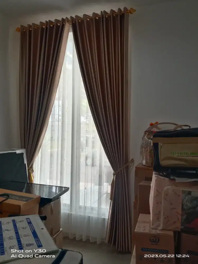 Gordyn Wallpapaer Dekorasi Ruangan