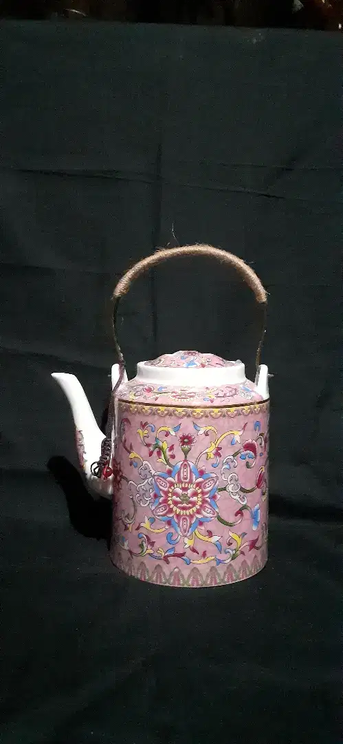 Teko nyonyaware antik warna pink