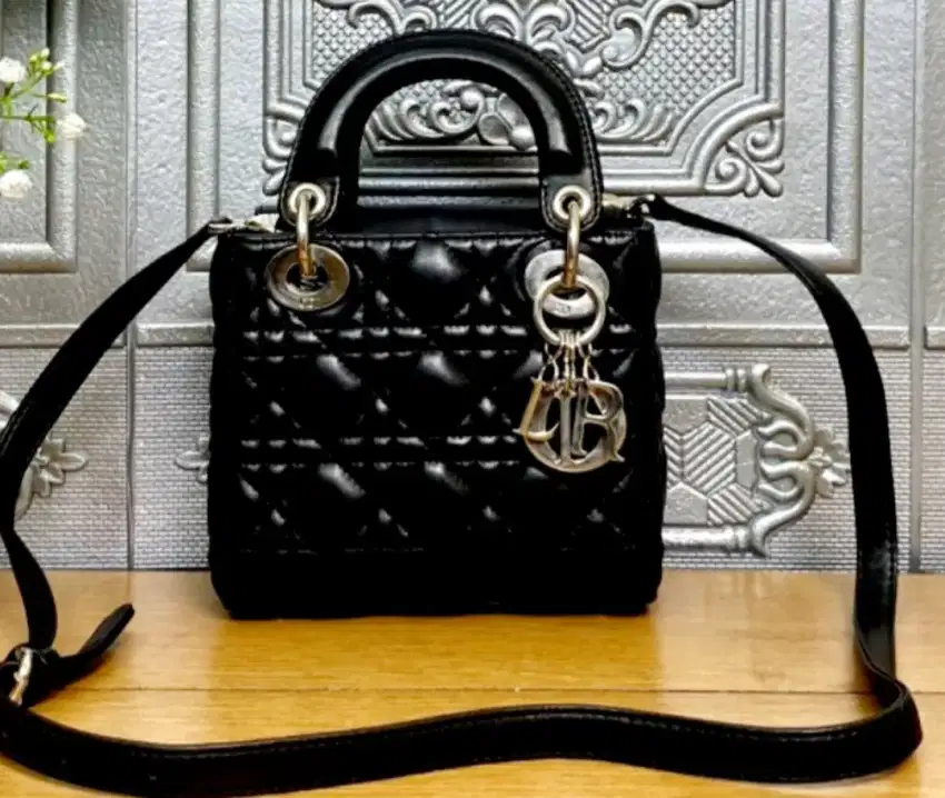 DIOR SLING BAG MADE IN ITALIE