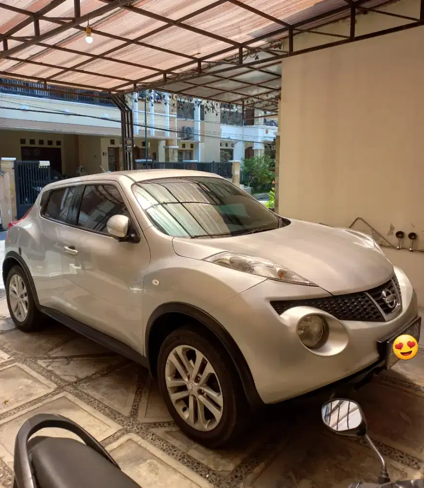 Jual nissan juke silver 2012 AB automatic matic A/T