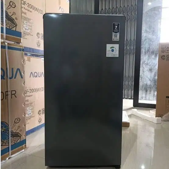 Kulkas 1 pintu aqua japan