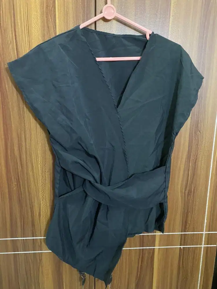 Black Top preloved
