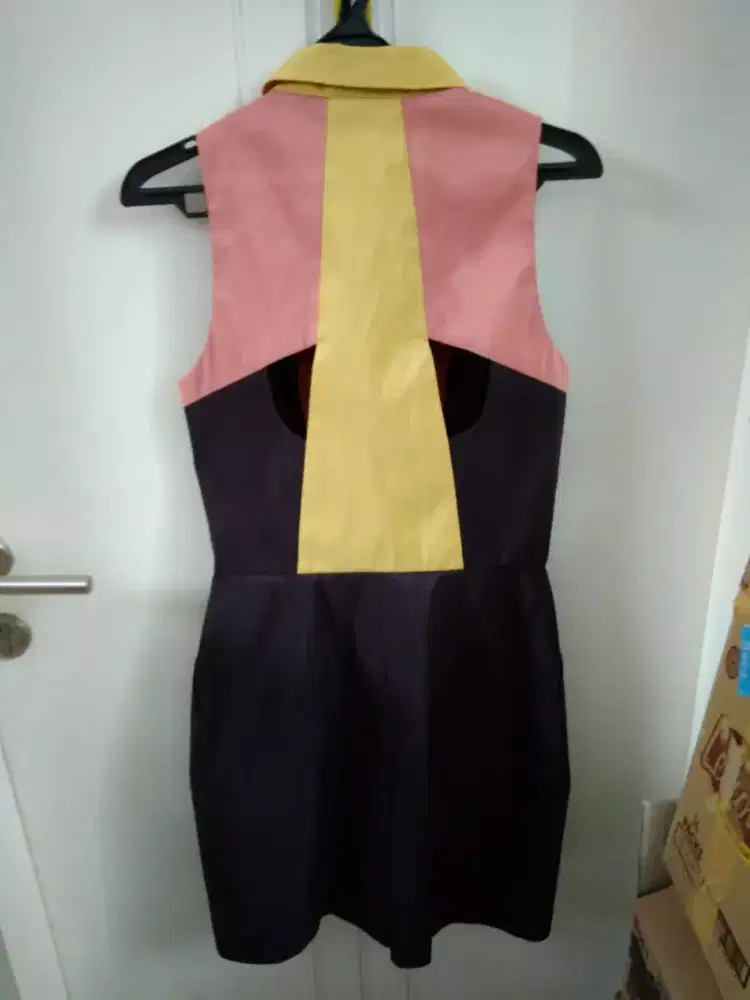 dress kombinasi tiga warna