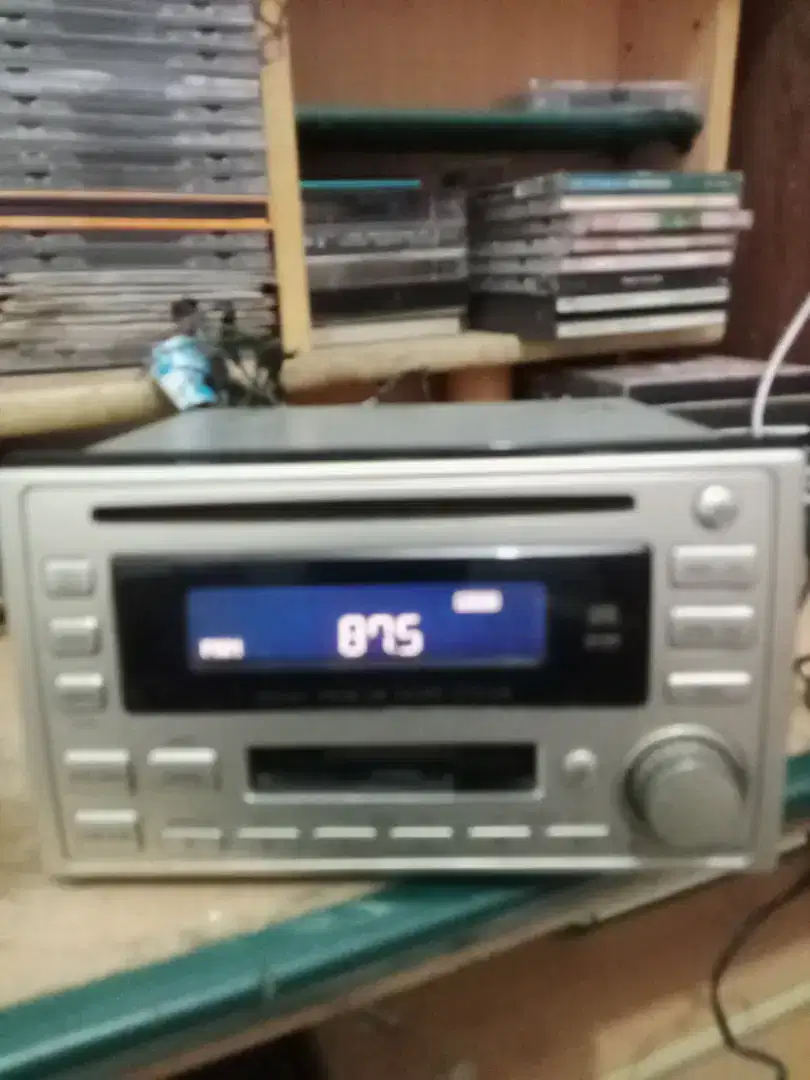 JVC CD tape mobil model KW-XC888