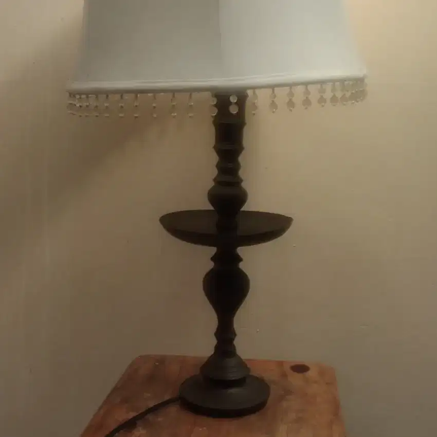 Lampu duduk kuningan antik T.70cm