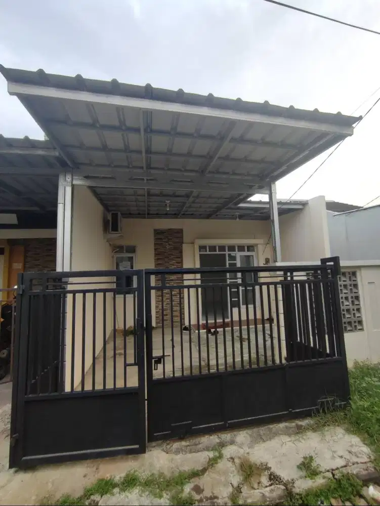 Rumah di jual bekasi timur regency (sudah di renov dan full keramik)