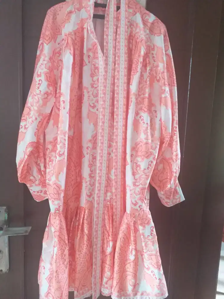 Dress bangkok masih baru ukuran bisa smpai LD 115